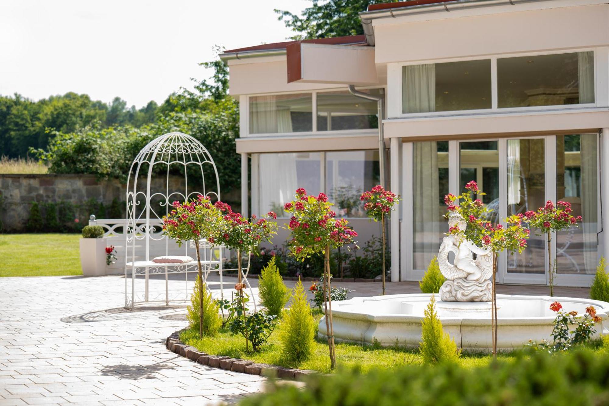 Calden Schlosshotel Wilhelmsthal מראה חיצוני תמונה